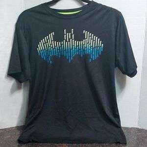 BOYS Batman Shirt... Size 18